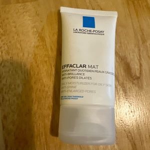 La Roche-Posay Effclar Mat daily moisture content for oily skin